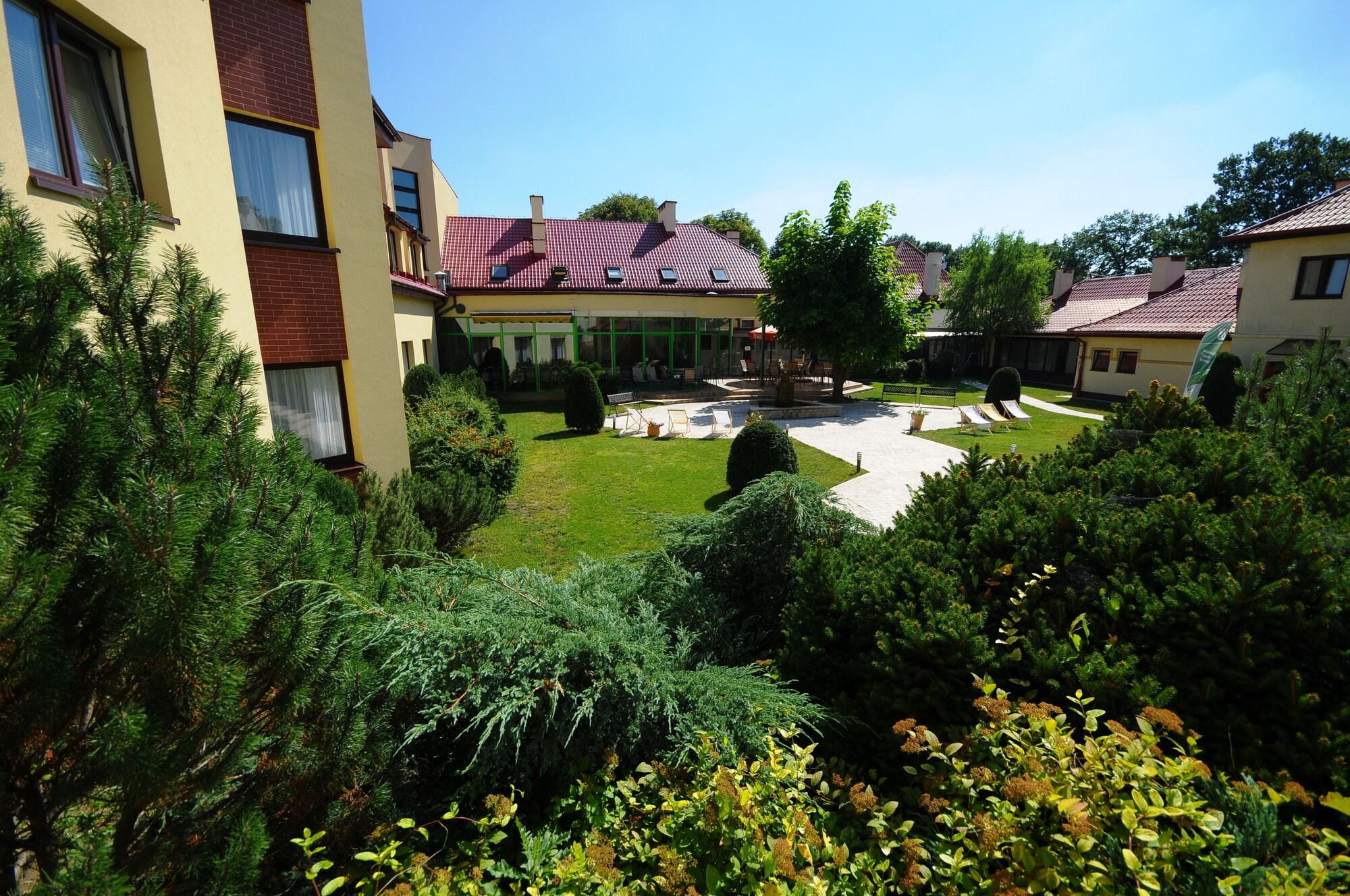 Hotel Gem Βρότσλαβ Εξωτερικό φωτογραφία