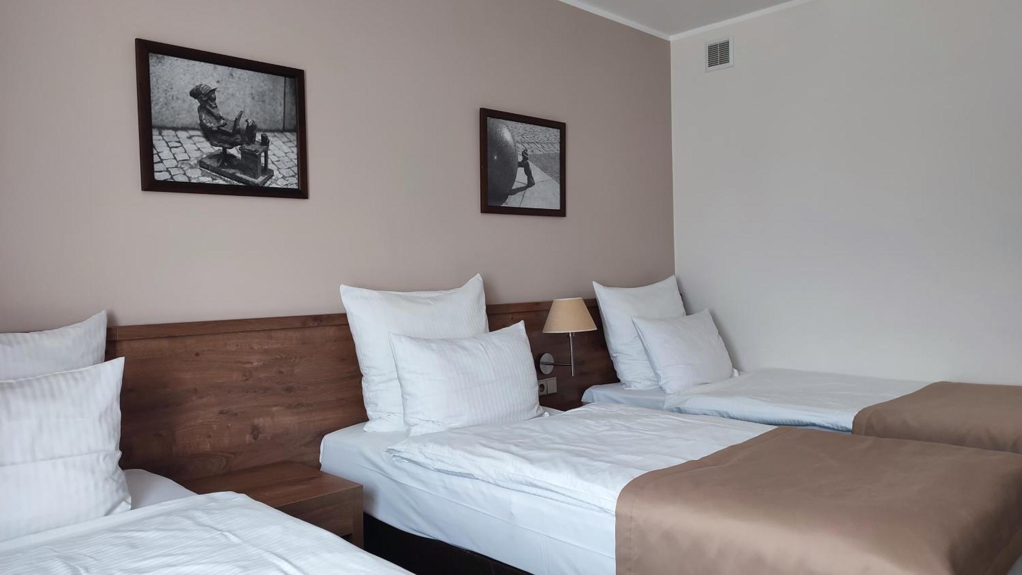 Hotel Gem Βρότσλαβ Εξωτερικό φωτογραφία