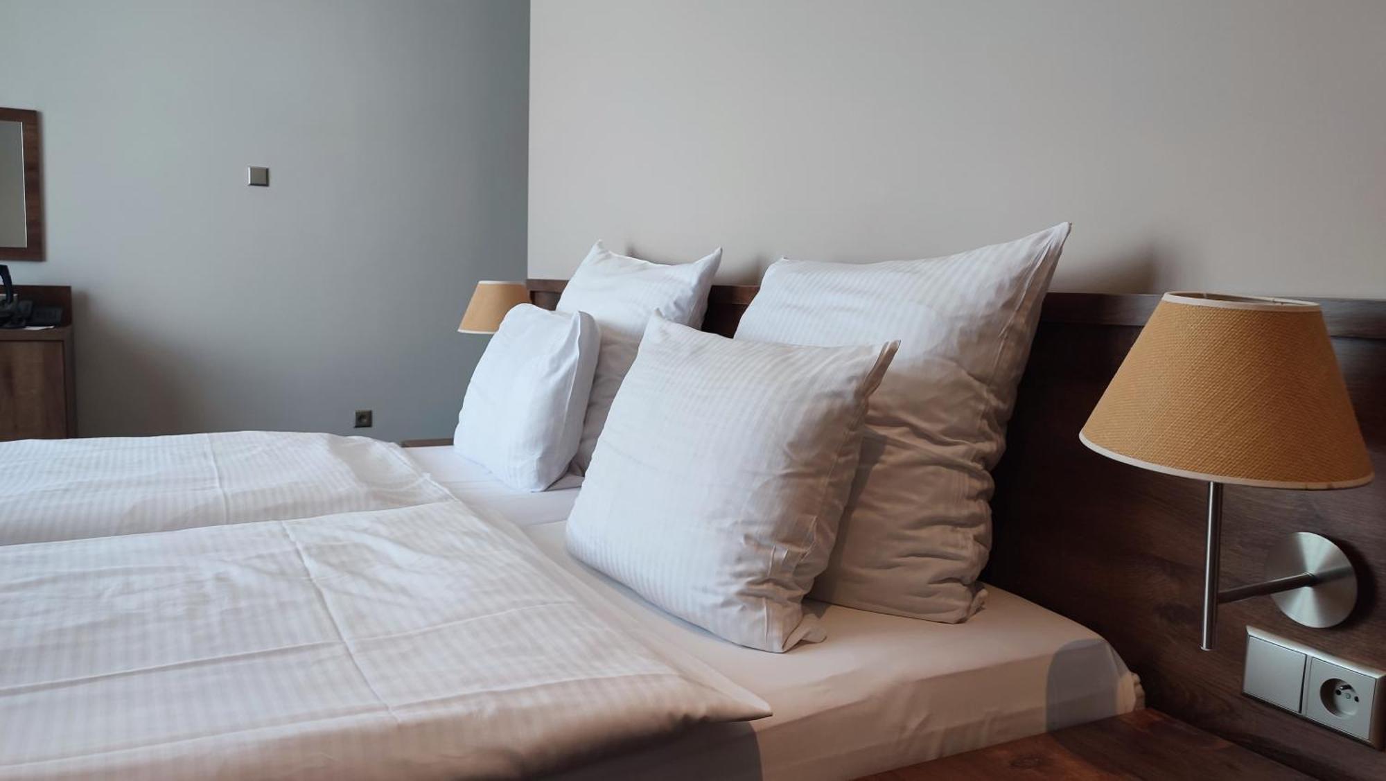 Hotel Gem Βρότσλαβ Εξωτερικό φωτογραφία